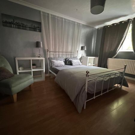 Home From Home, Close To Redditch Hospital Abb Zewnętrze zdjęcie